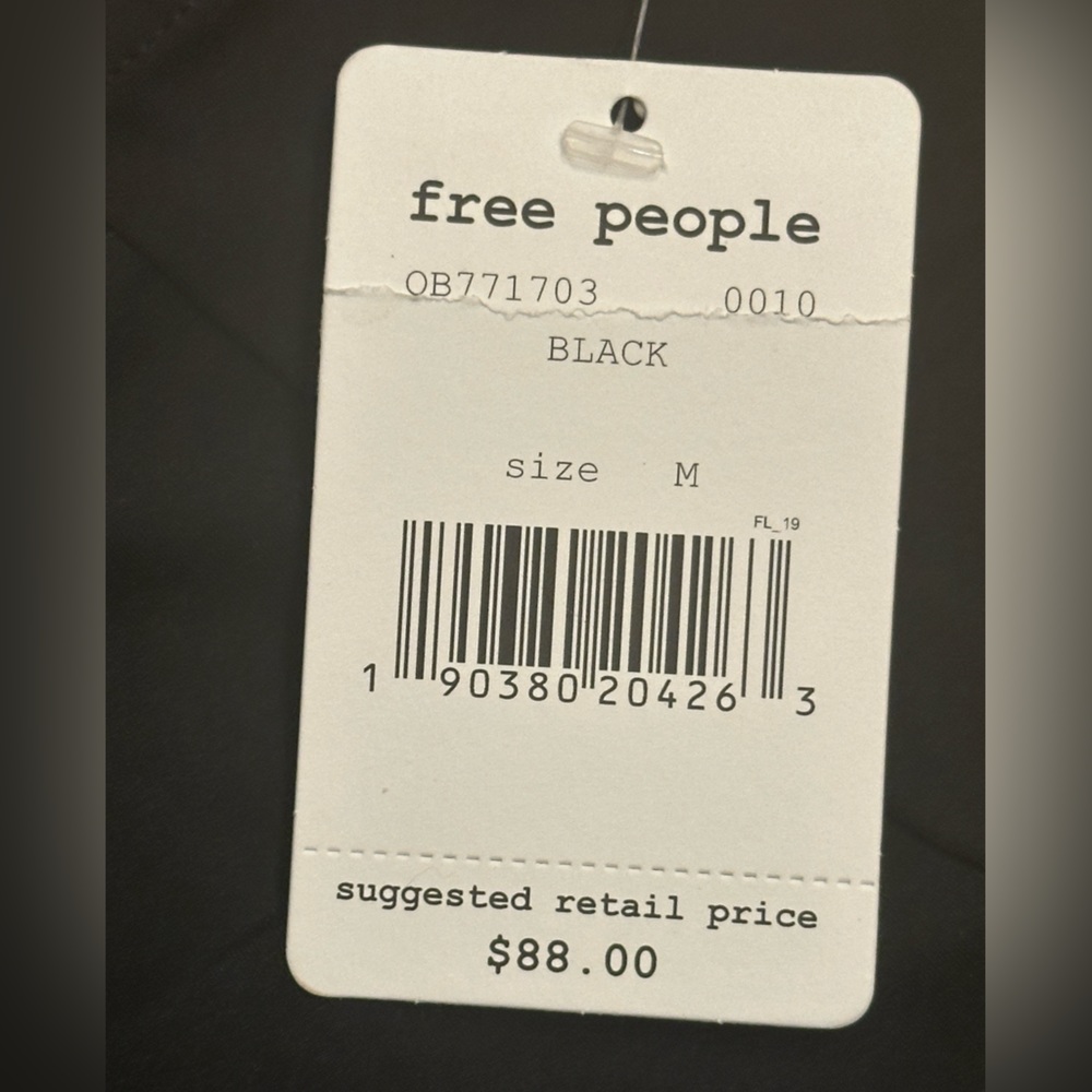 NWT Free People leggings. Retail $88. - Picture 4 of 6